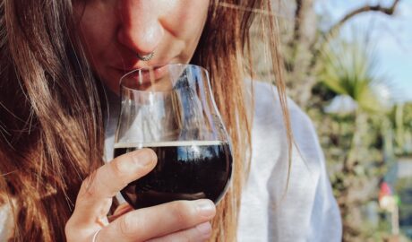 Photo Sfaturi pentru a organiza o degustare de cafea sau ceai acasă: Invită-ți prietenii și experimentați arome și gusturi noi împreună