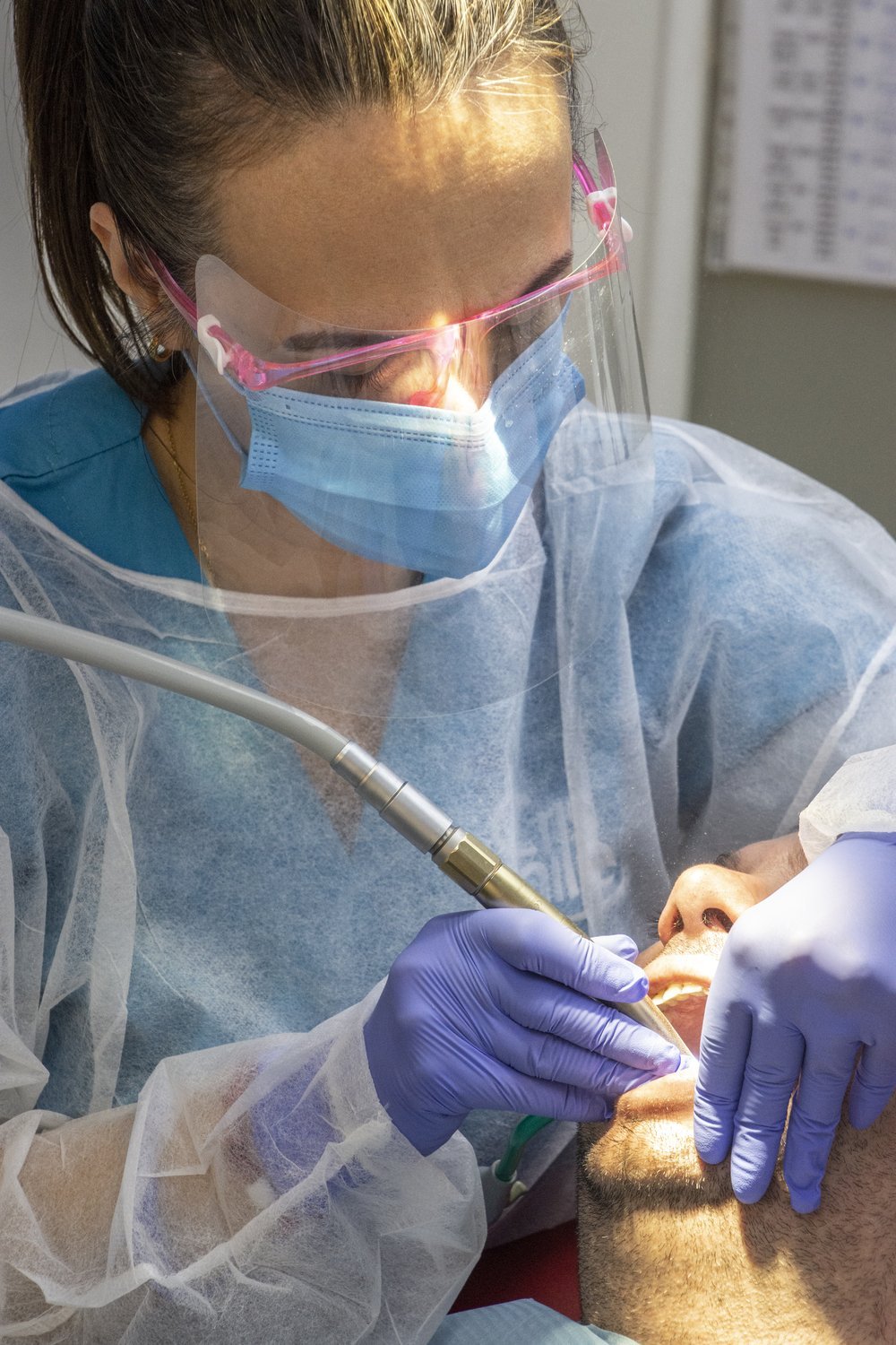 Stomatologie pediatrică prietenoasă: jocuri, adaptare și tehnici pentru copii temători