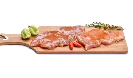 Photo marinate chicken meat