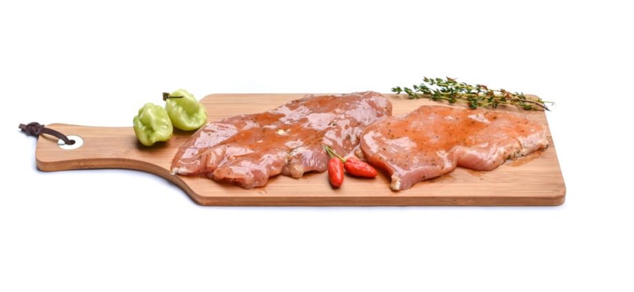 Photo marinate chicken meat