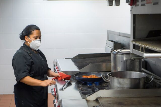 Interviu cu un chef vegan: provocările bucătăriei fără produse animale