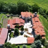 Secretul unui pandișpan pufos care nu se lasă după coacere