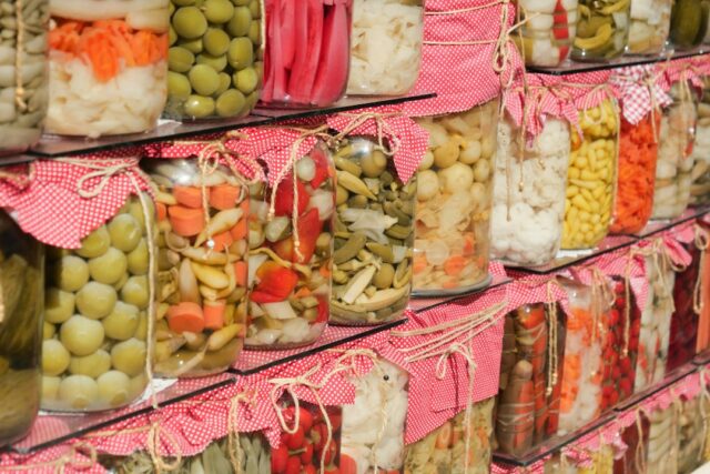 Photo fermented foods gut microbiota probiotics pickles